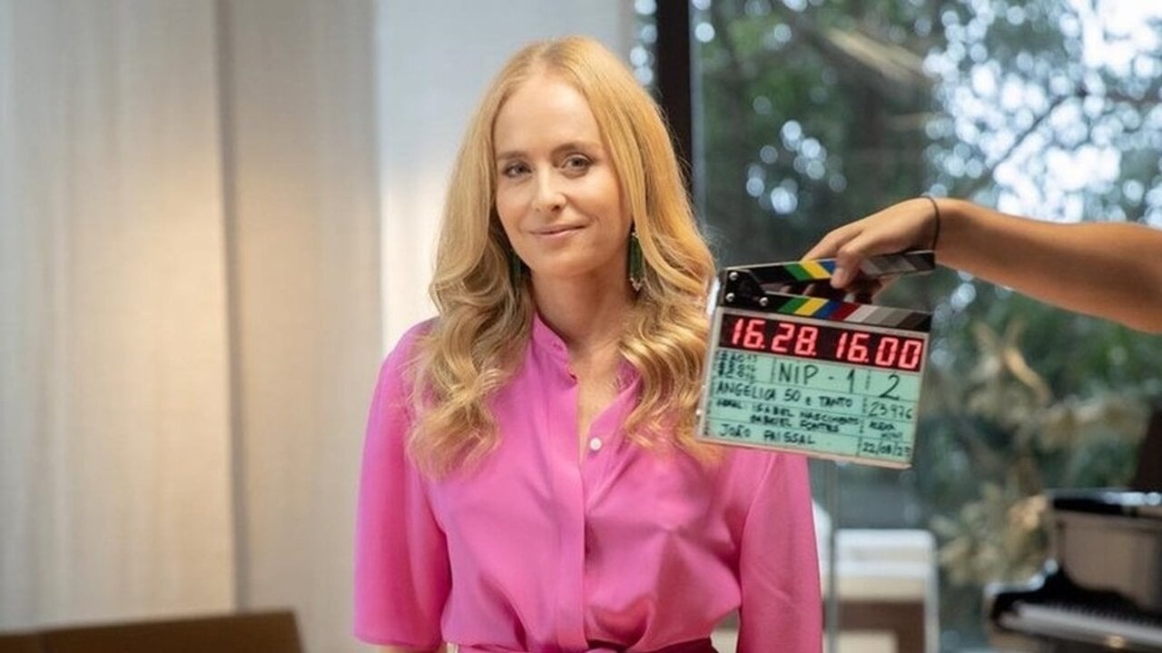 Angélica revela ter sofrido assédio na infância e quase teve outro nome artístico