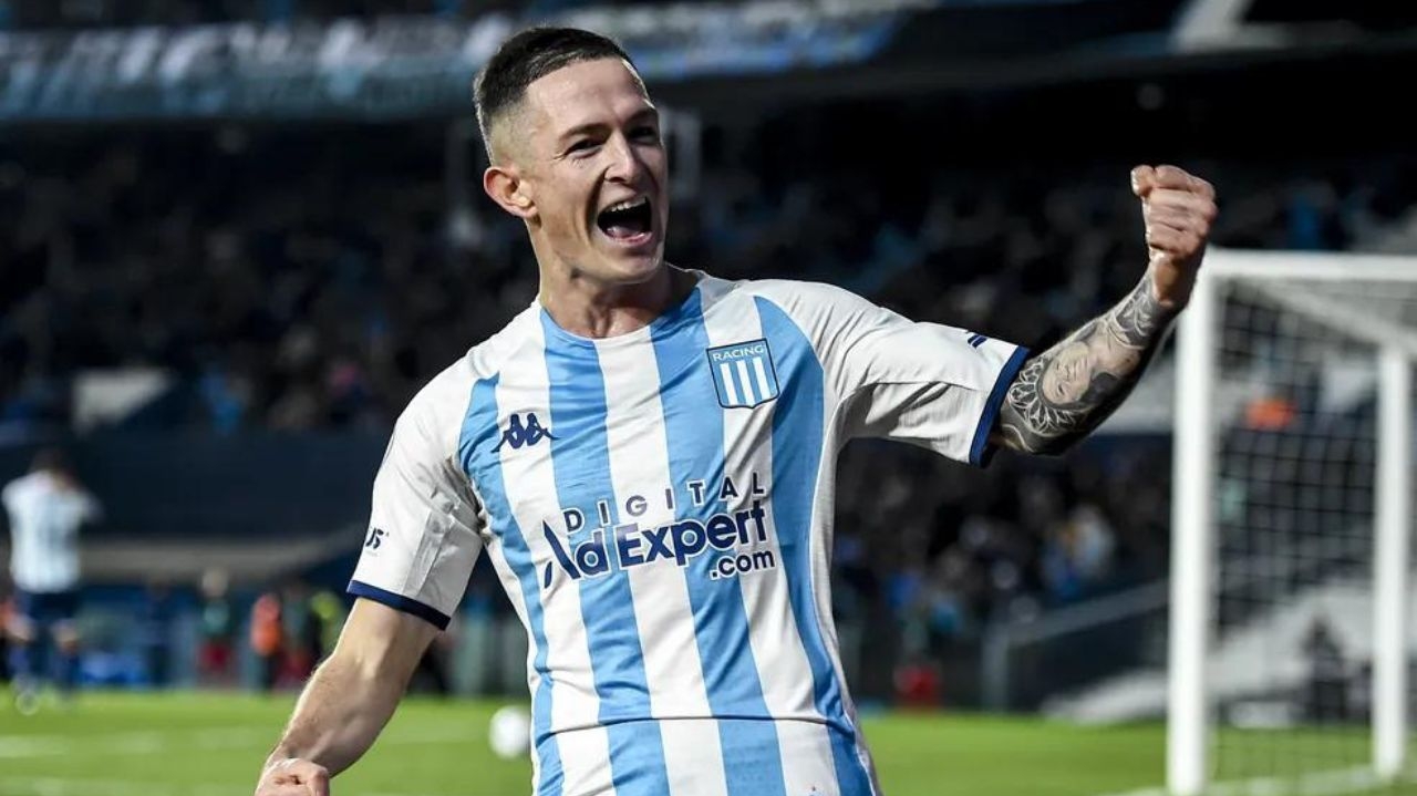 Aníbal Moreno, reforço do Palmeiras, é aplaudido em sua despedida no estádio do Racing