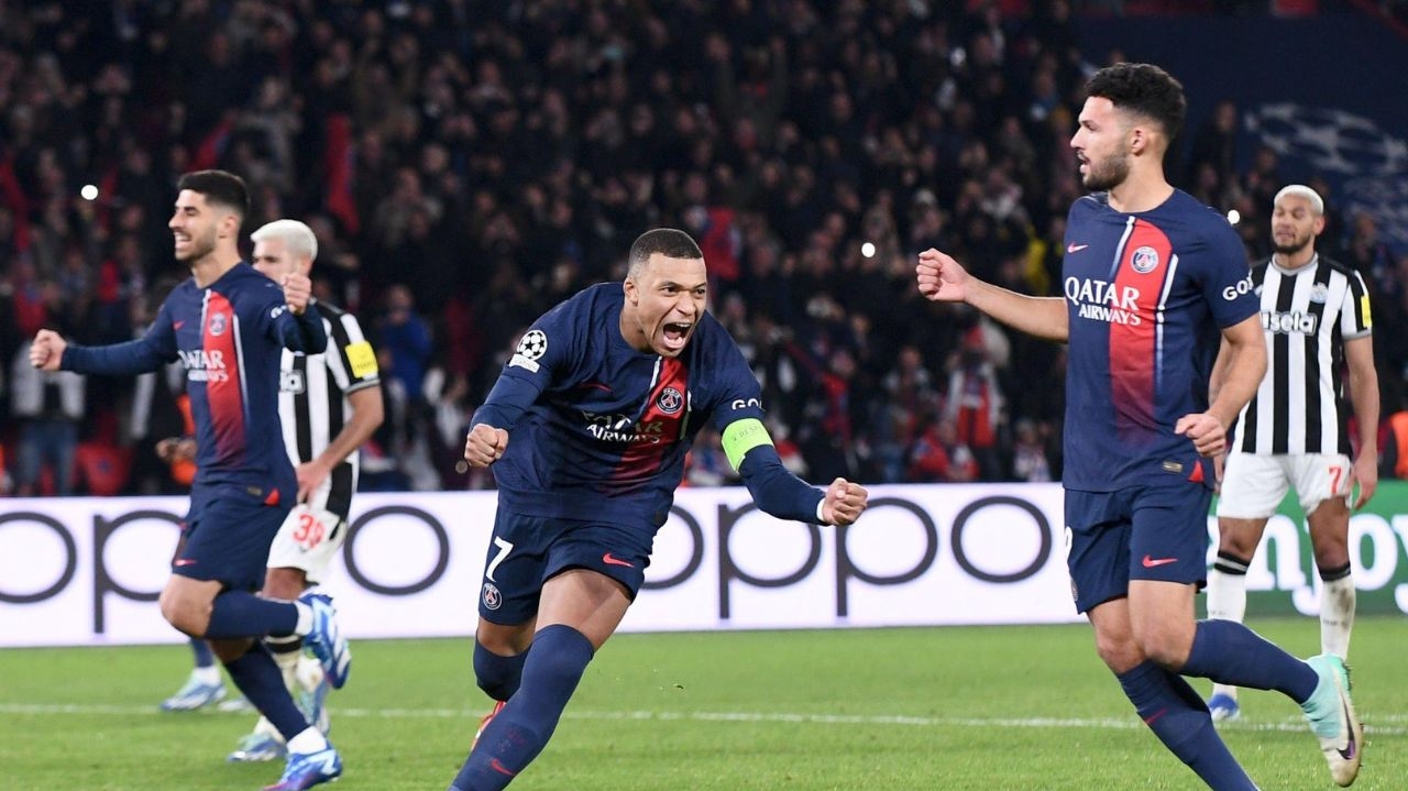 Mbappé decide nos acréscimos e PSG empate com o Newcastle pela Champions