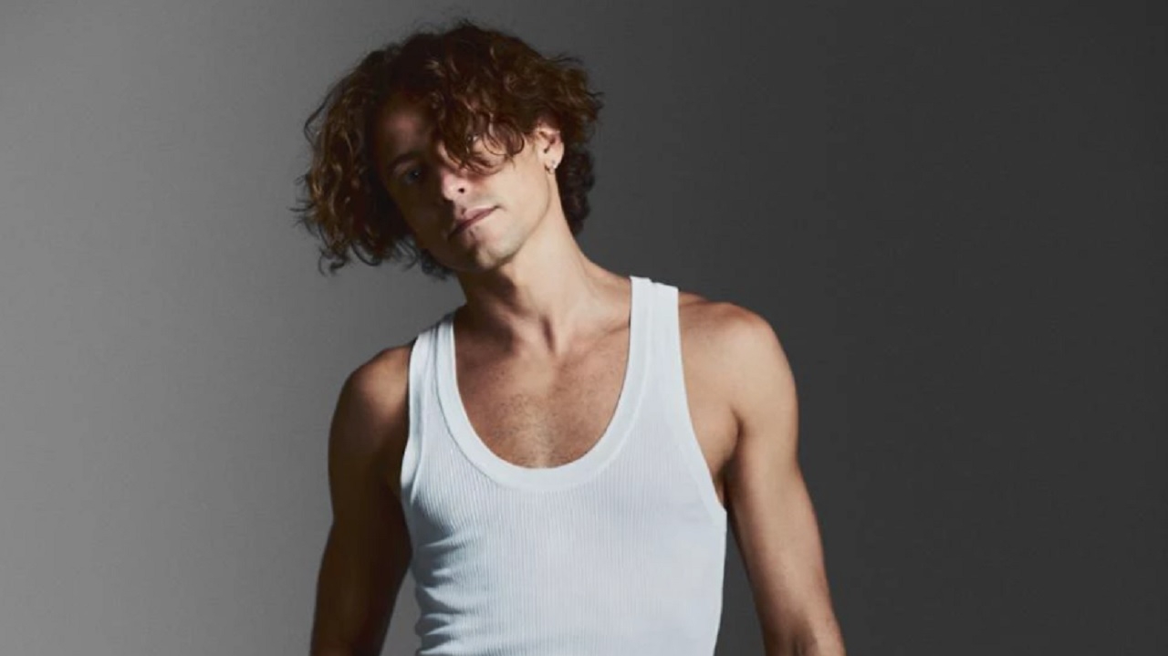 Jesuíta Barbosa será Ney Matogrosso em cinebiografia do cantor