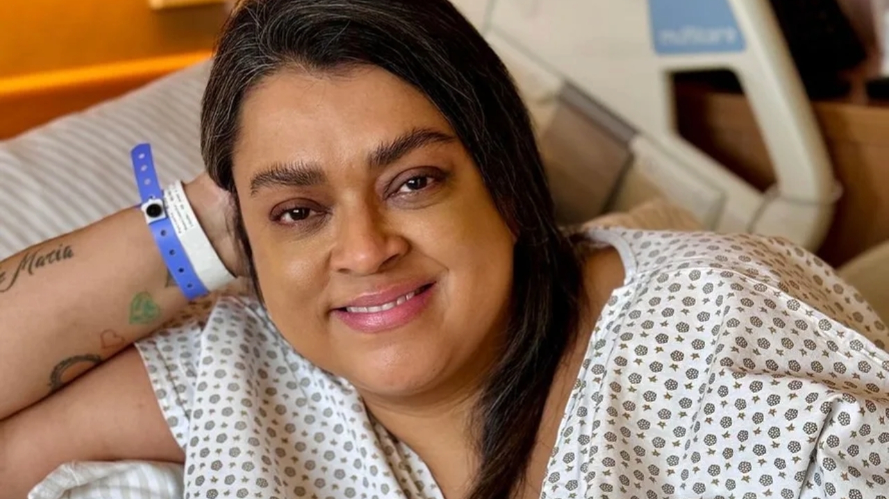 Preta Gil passa por procedimento de retirada de bolsa de ilestomia e tranquiliza os fãs