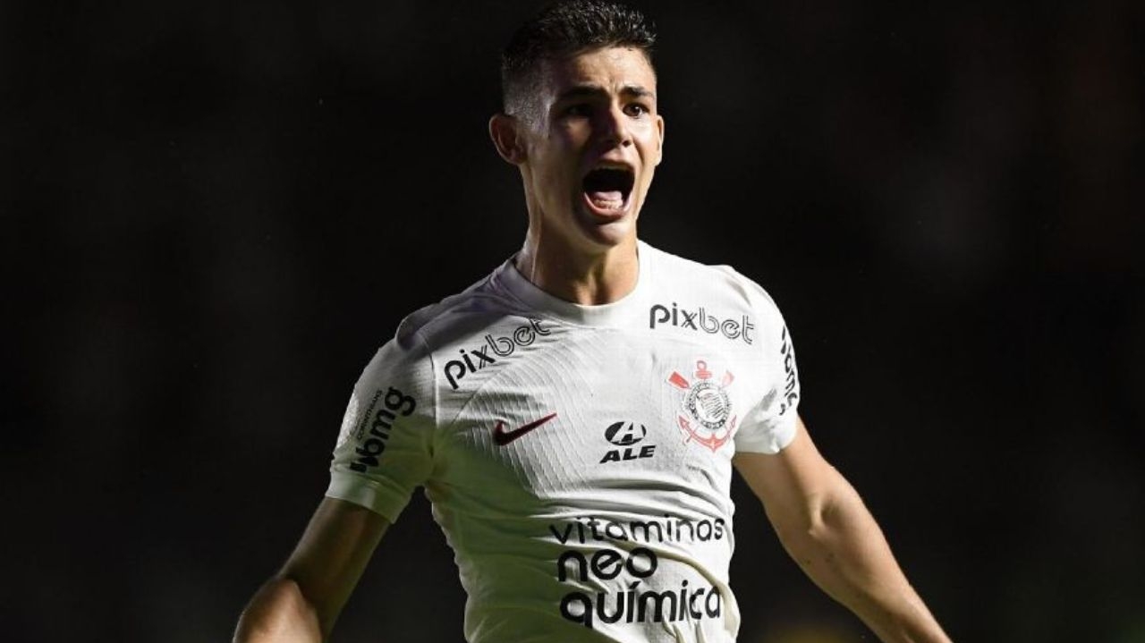 PSG envia dirigente ao Brasil, e Corinthians aguarda oferta milionária por Gabriel Moscardo