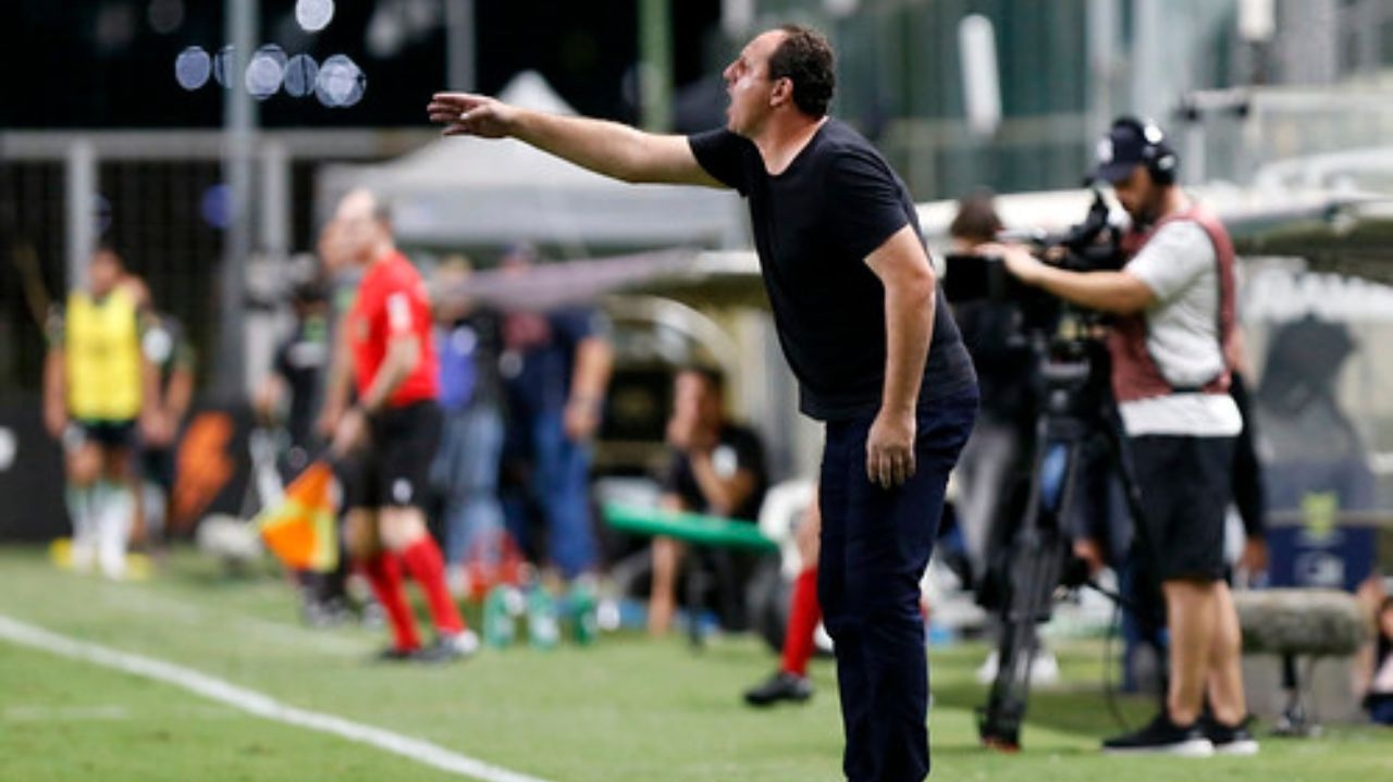 Rogério Ceni se diz envergonhado com derrota do Bahia para o lanterna