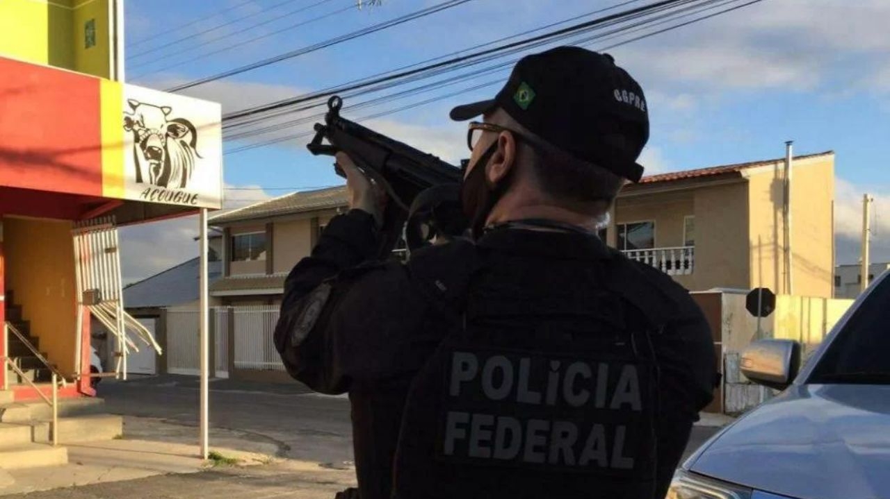 Megaoperação: PF prende 19 pessoas e bloqueia cerca de 66 milhões após vendas de armas