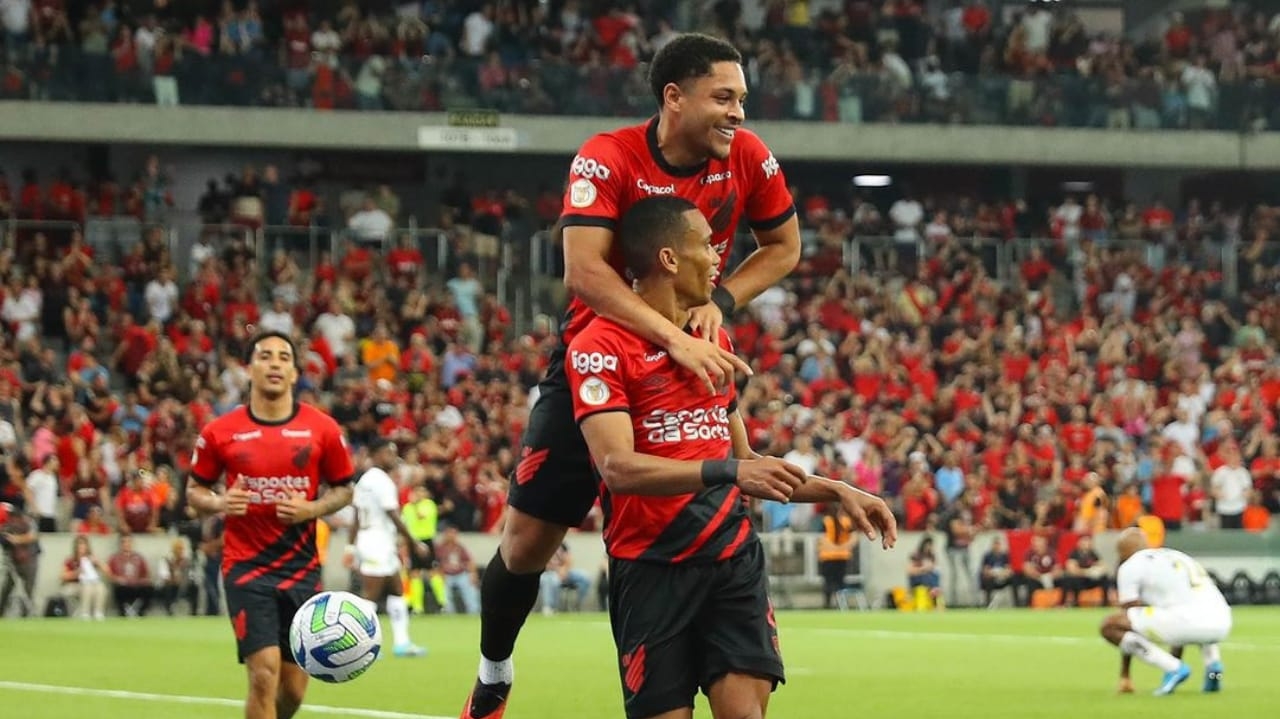 Athletico busca sétimo lugar para prêmio milionário contra o Cuiabá