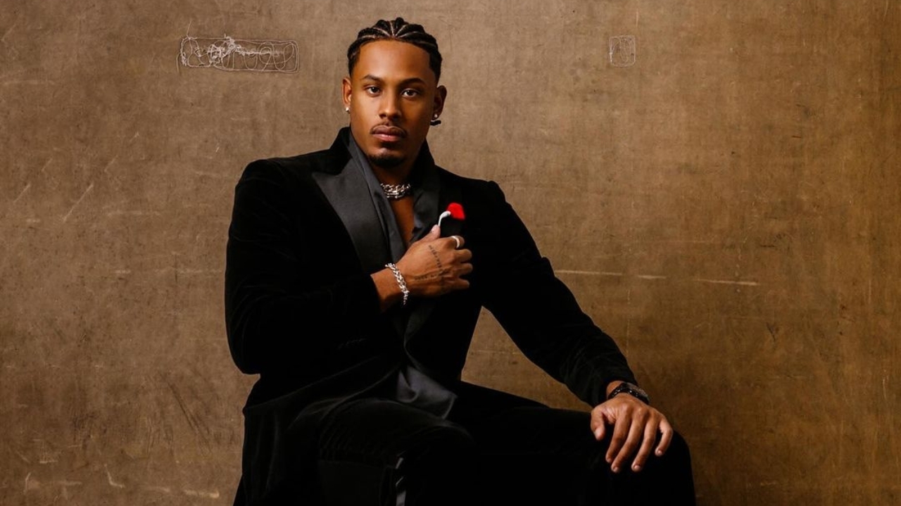 Paulo André se destaca no Men of the Year 2023 com colar de R$ 20 mil