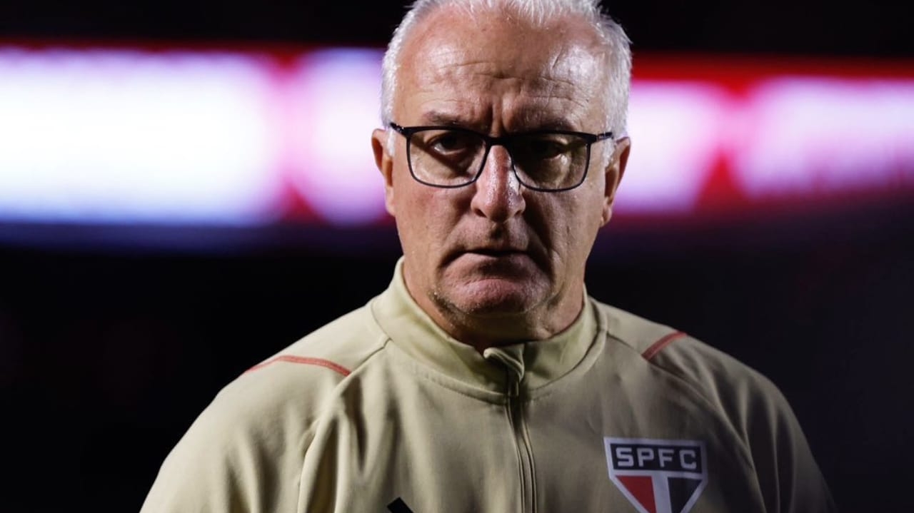 Dorival elogia James Rodríguez e diz esperá-lo no São Paulo em 2024