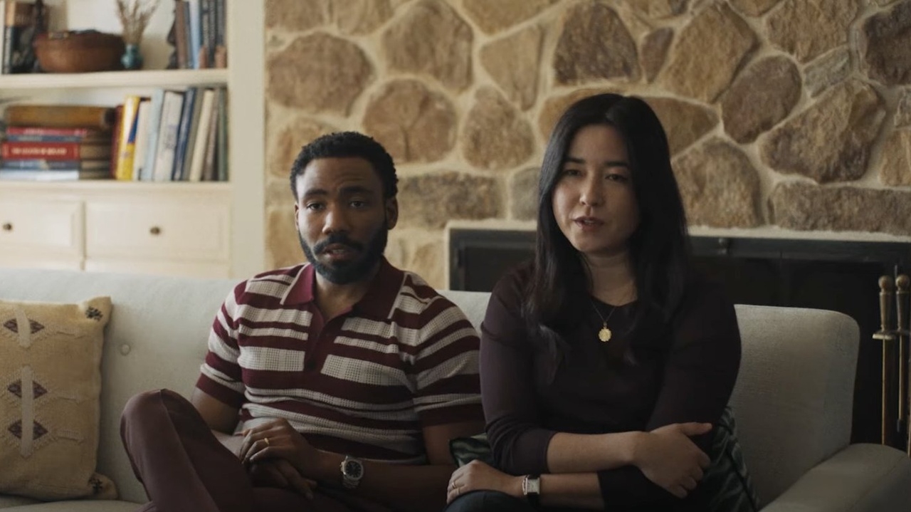 Donald Glover e Maya Erskine estrelam adaptação de “Sr. e Sra. Smith”