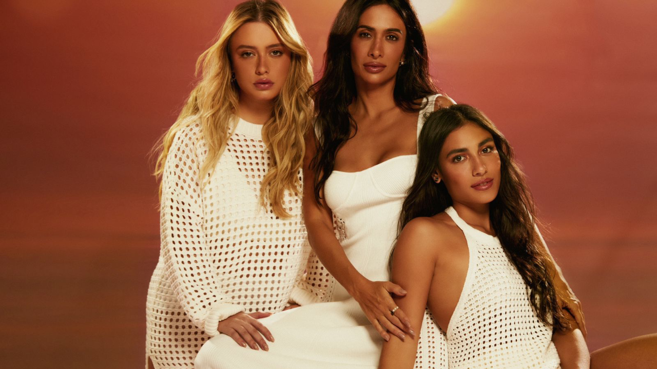 Silvia Braz e filhas posam em família para a nova campanha da Animale