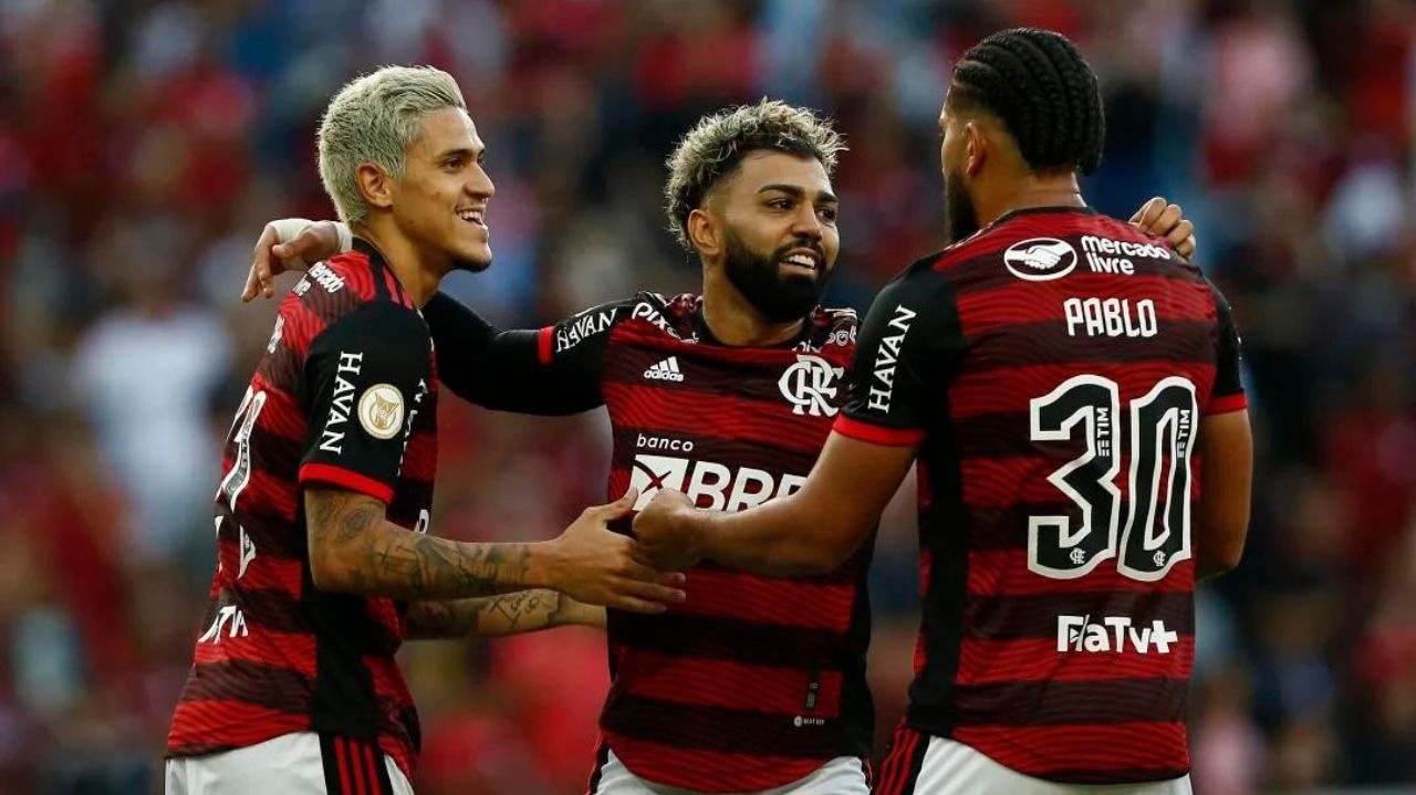 Flamengo e Palmeiras lideram ranking de clubes em 2023