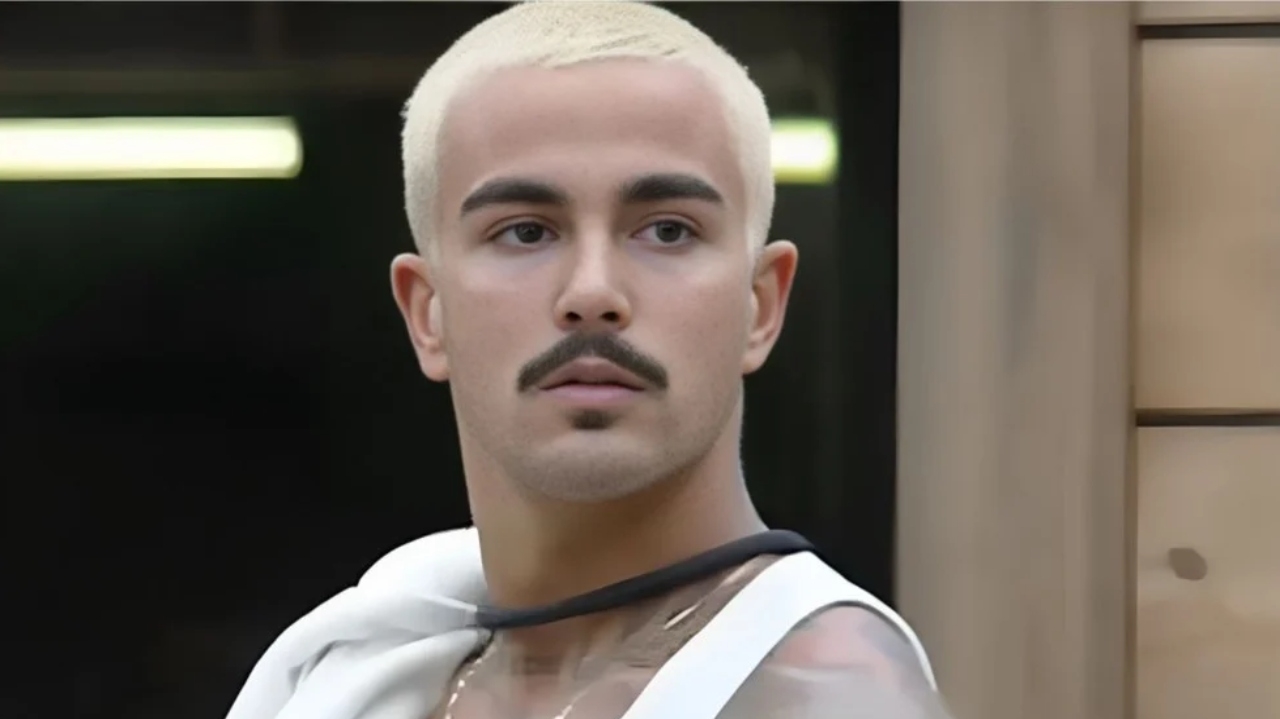 Ex-fazenda Yuri tem reencontro com a também ex-fazenda Nathalia Valente