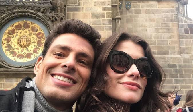 Alinne Moraes comenta parceria com o ex Cauã Reymond: “/Estamos felizes e empolgados”/