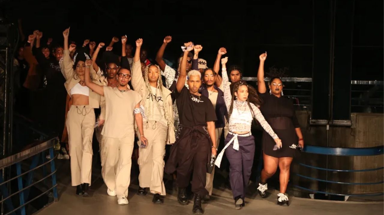 Estilistas apostam na roupa ‘recortada’ no evento Casa de Criadores