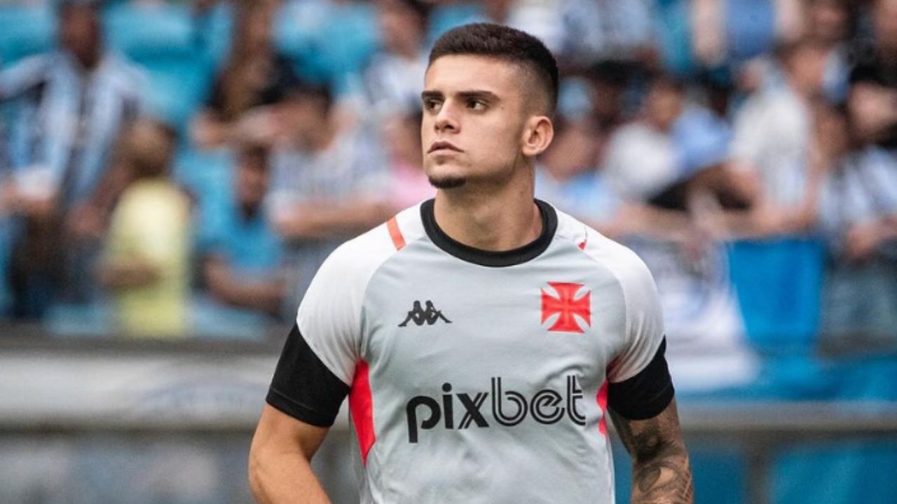 Gabriel Pec se valoriza após fim de temporada no Vasco