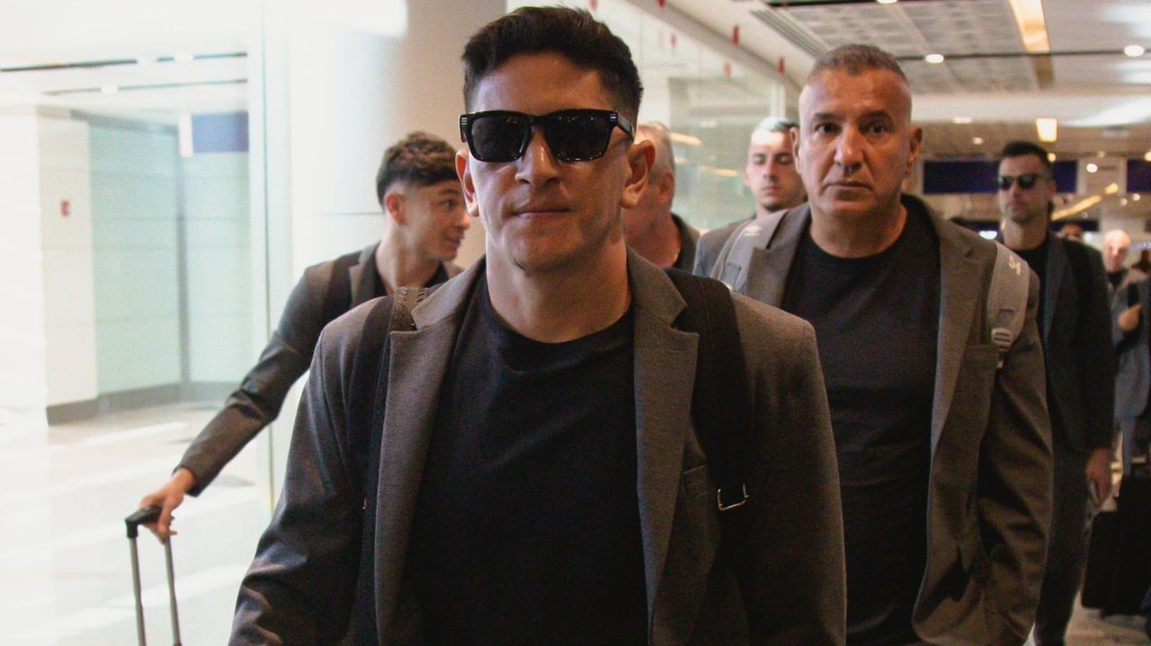 Fluminense aterrissa na Arábia Saudita para participar do Mundial de Clubes