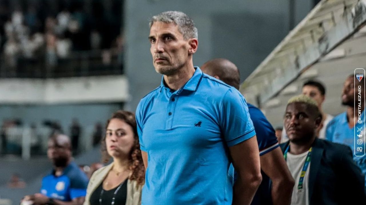 Juan Pablo Vojvoda fica no comando do Fortaleza em 2024