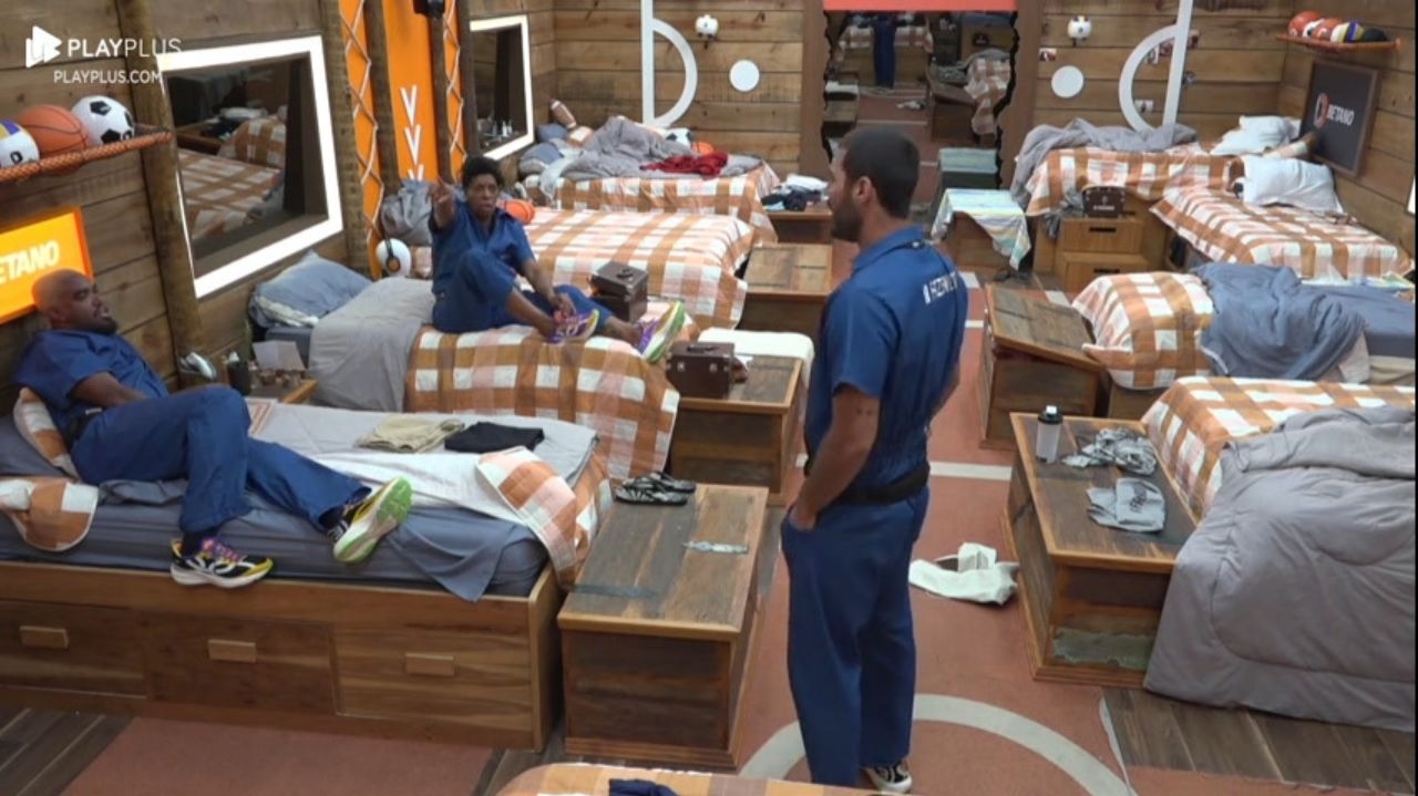 A Fazenda 15: Shay acredita que pode ser o próximo eliminado