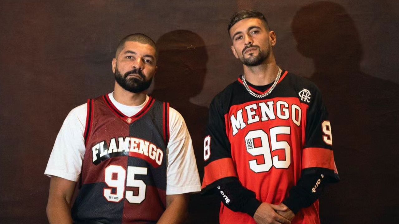Flamengo apresenta camisas de basquete e futebol americano e torcedores se assustam com o preço