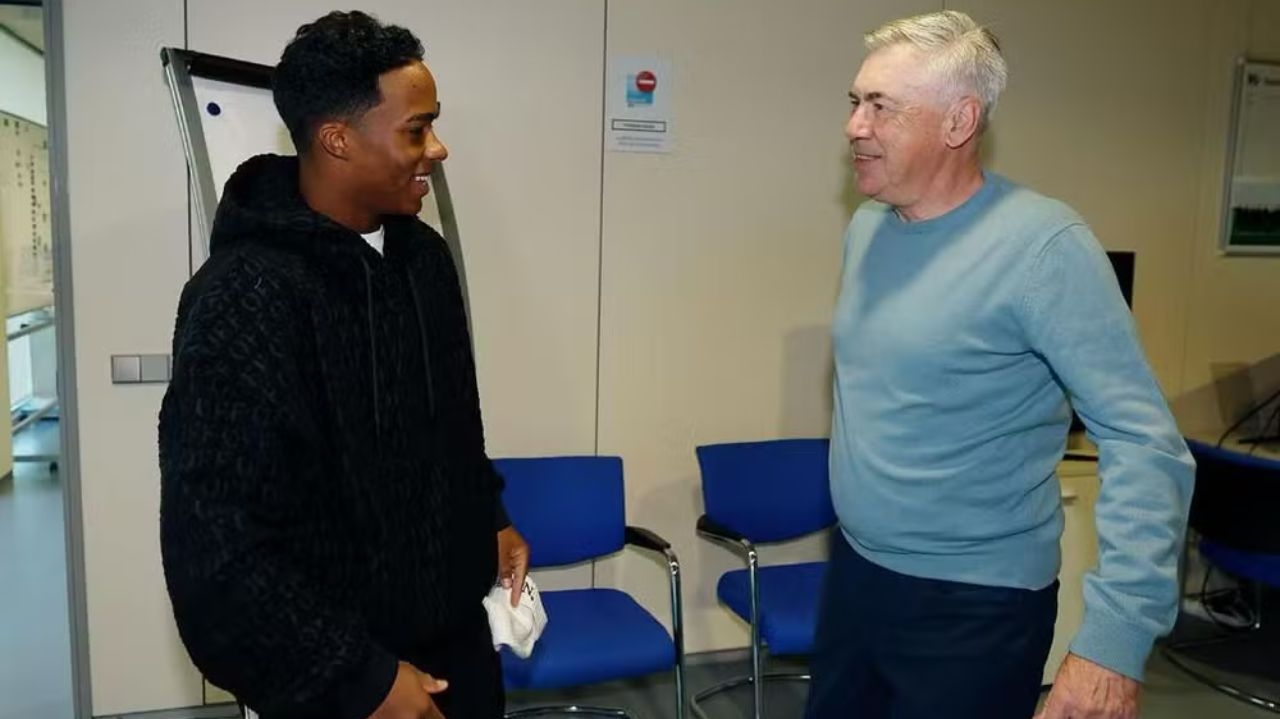 Endrick visita CT do Real Madrid e conhece futuros companheiros