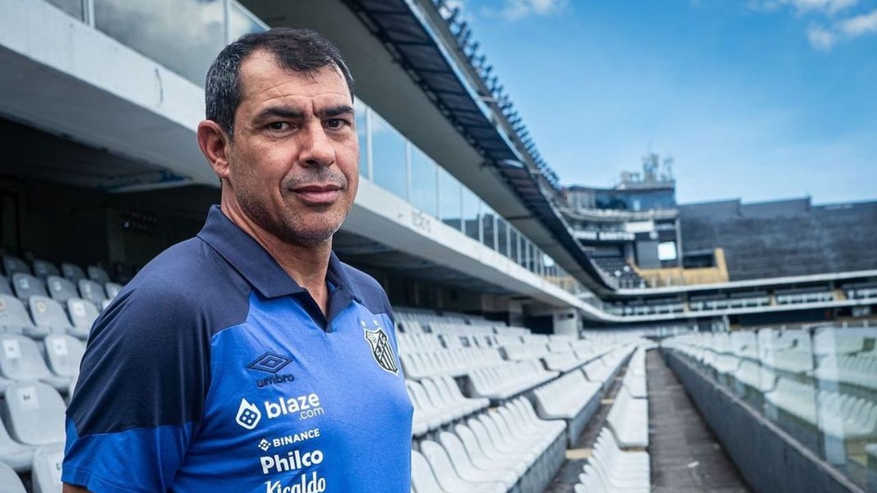 Em seu retorno ao Santos, Carille diz que saiu chateado com ex-diretor