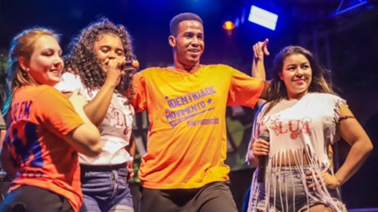 DeLua conquista as redes sociais com “Não Para” – O Sucesso que Não Tem Fim