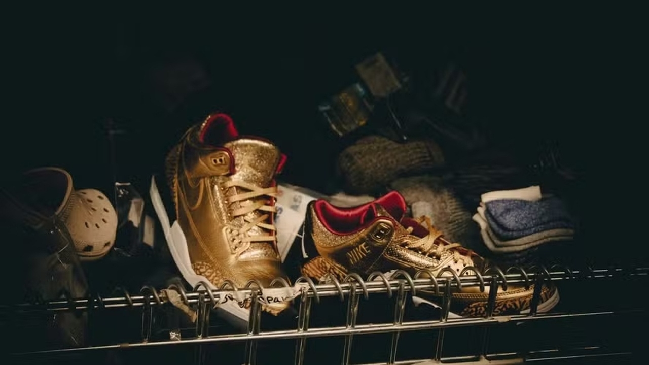 Leilão de tênis raro arrecada R$ 240 mil para abrigo de moradores de rua