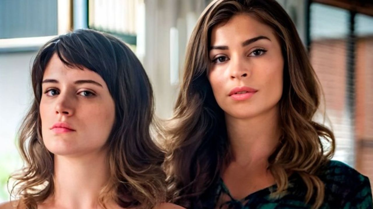 Grazi Massafera e Bianca Bin demonstram indignação durante gravação de Dona Beja