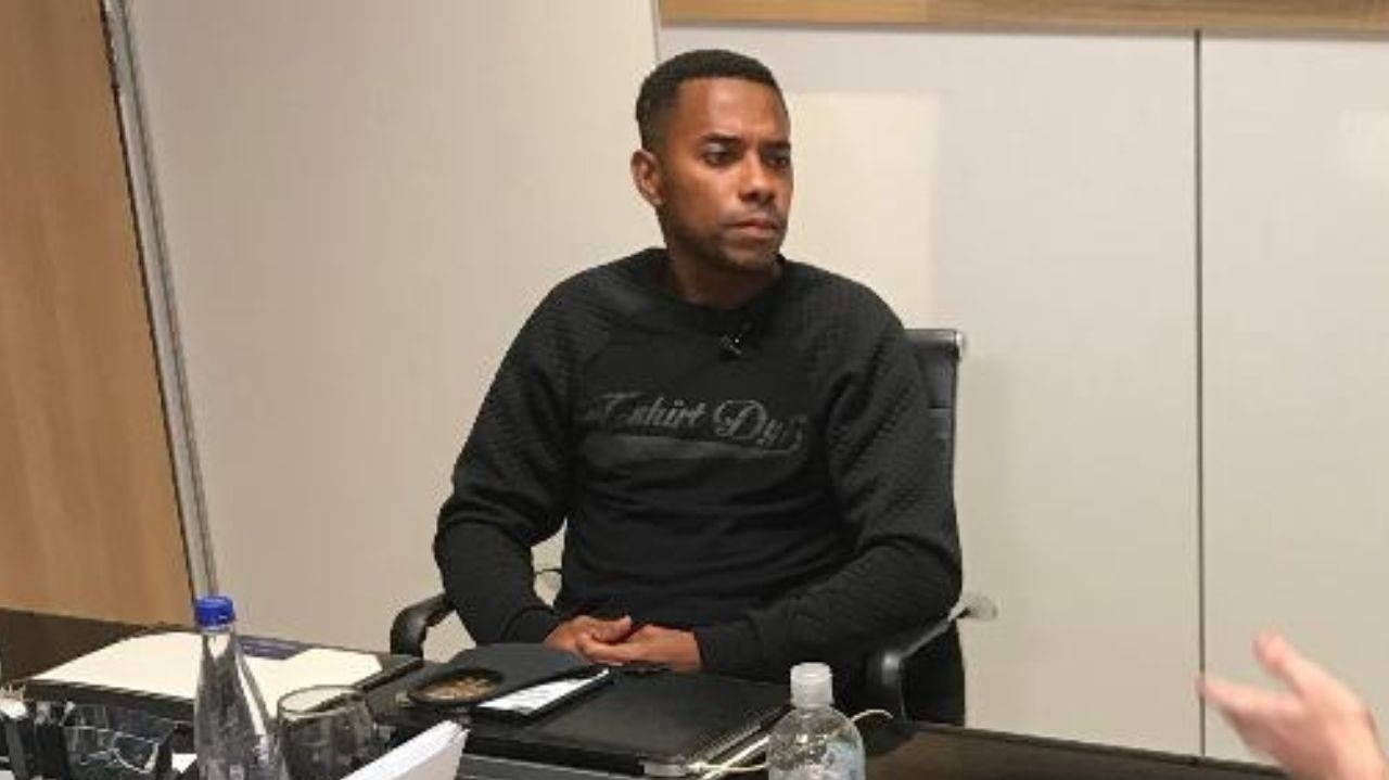 Defesa de Robinho alega que pena de estupro não pode ser cumprida no Brasil