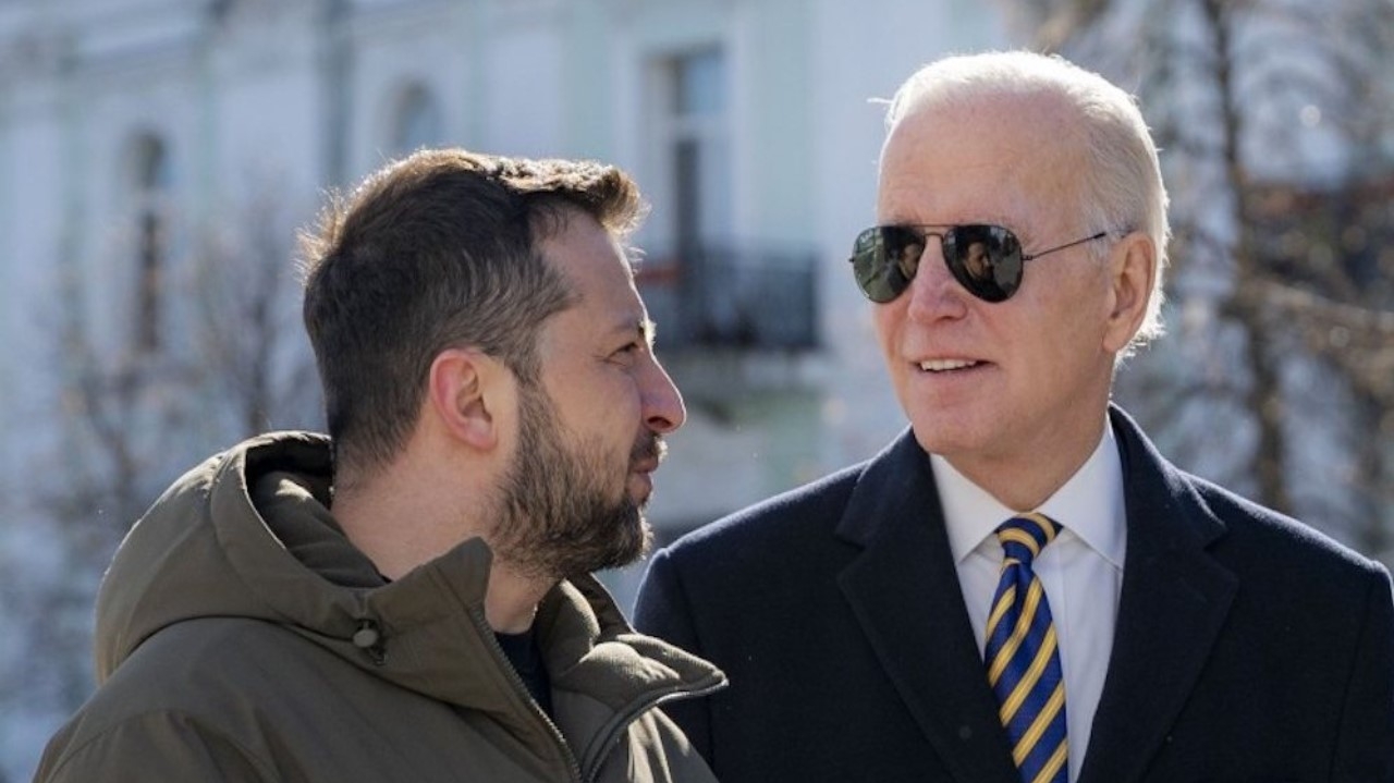 EUA retira apoio financeiro à Ucrânia após fake news sobre compra iates de luxo por Zelensky