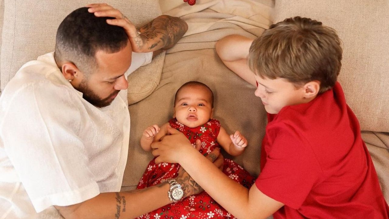 Neymar e Bruna Biancadi passam primeiro Natal juntos com Mavie