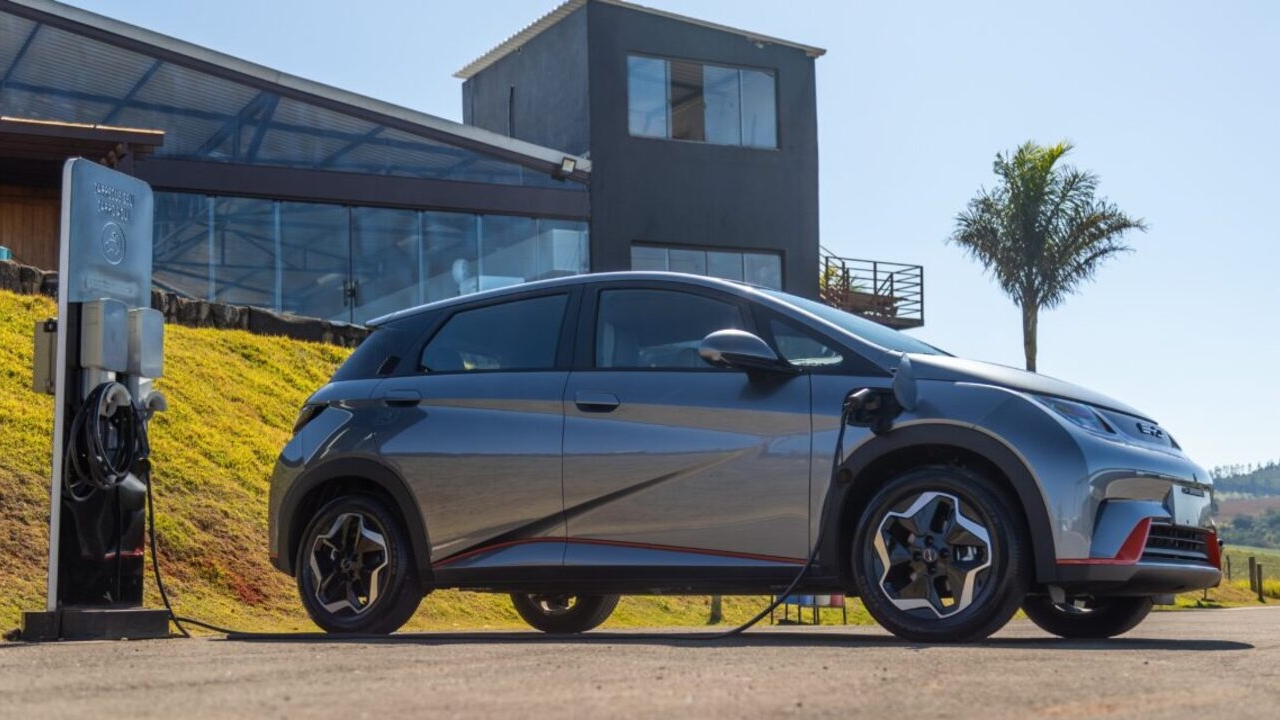 Carros elétricos chineses se tornam 35% dos importados no Brasil e dominam o mercado