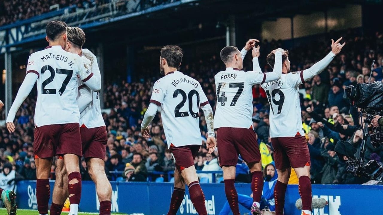Manchester City vira partida e derrota o Everton na Premier League