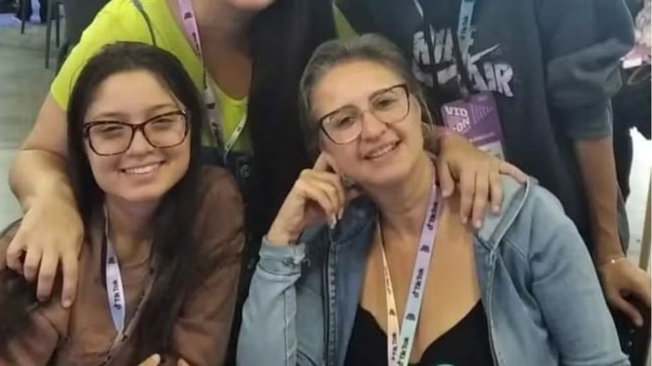 Mãe e filha estavam em helicoptéro que desapareceu na véspera do Ano Novo