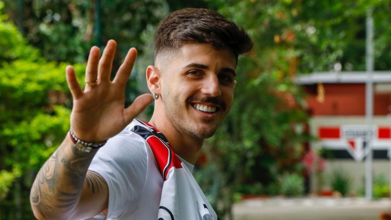 Redução no elenco do São Paulo já conta com 13 atletas de saída e outros três estão para negociação