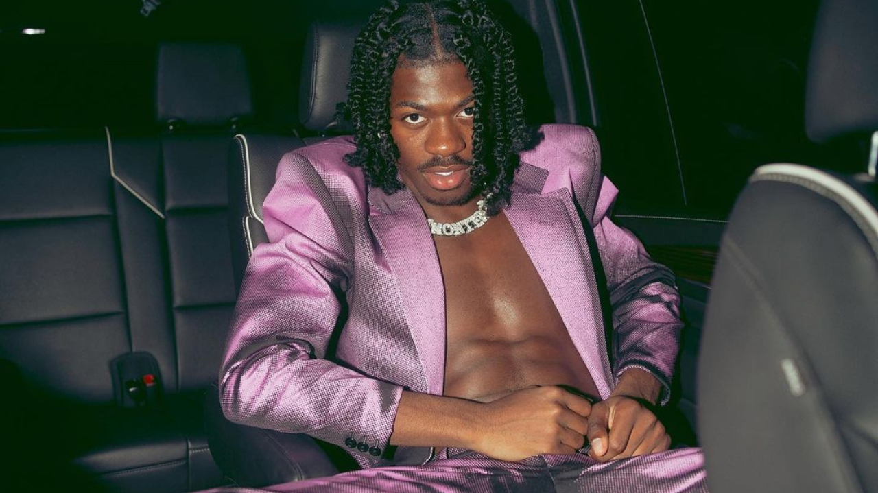 Lil Nas X grava novo clipe no Brasil e anuncia colaboração com Kesha