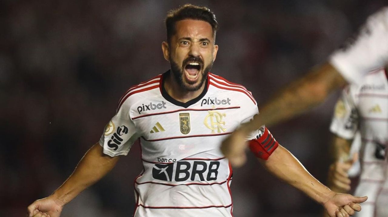 Após sete anos, Everton Ribeiro se despede Flamengo
