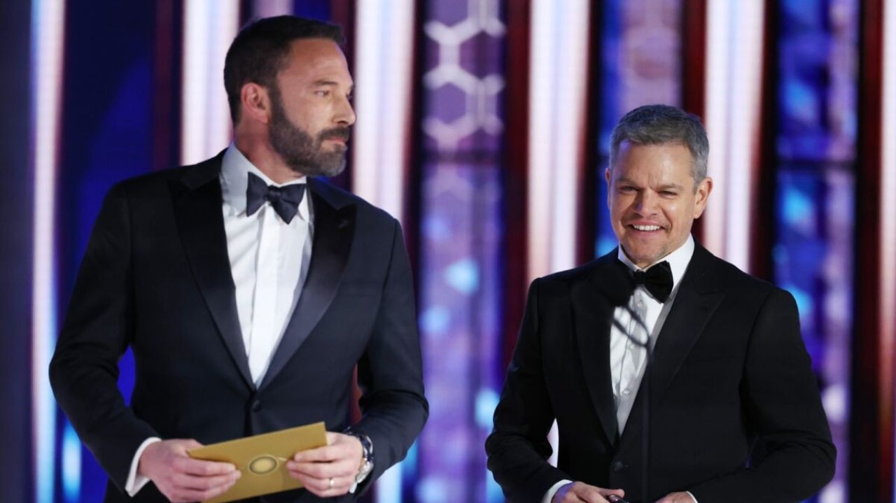 Momento entre Ben Affleck e Matt Damon no Globo de Ouro viraliza nas redes sociais
