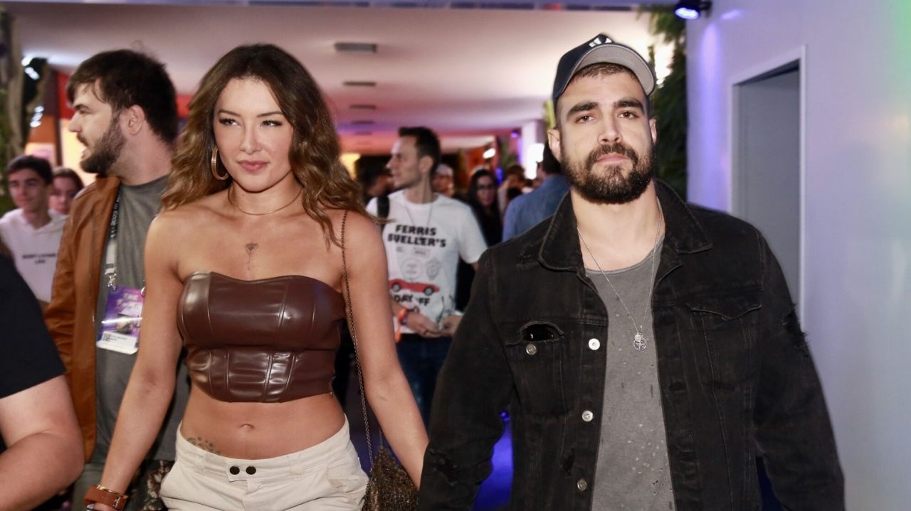 Site confirma fim do relacionamento entre Daiane de Paula e Caio Castro