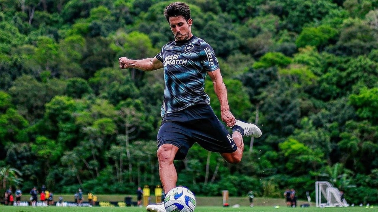 Fluminense entra na busca pela contratação de Gabriel Pires