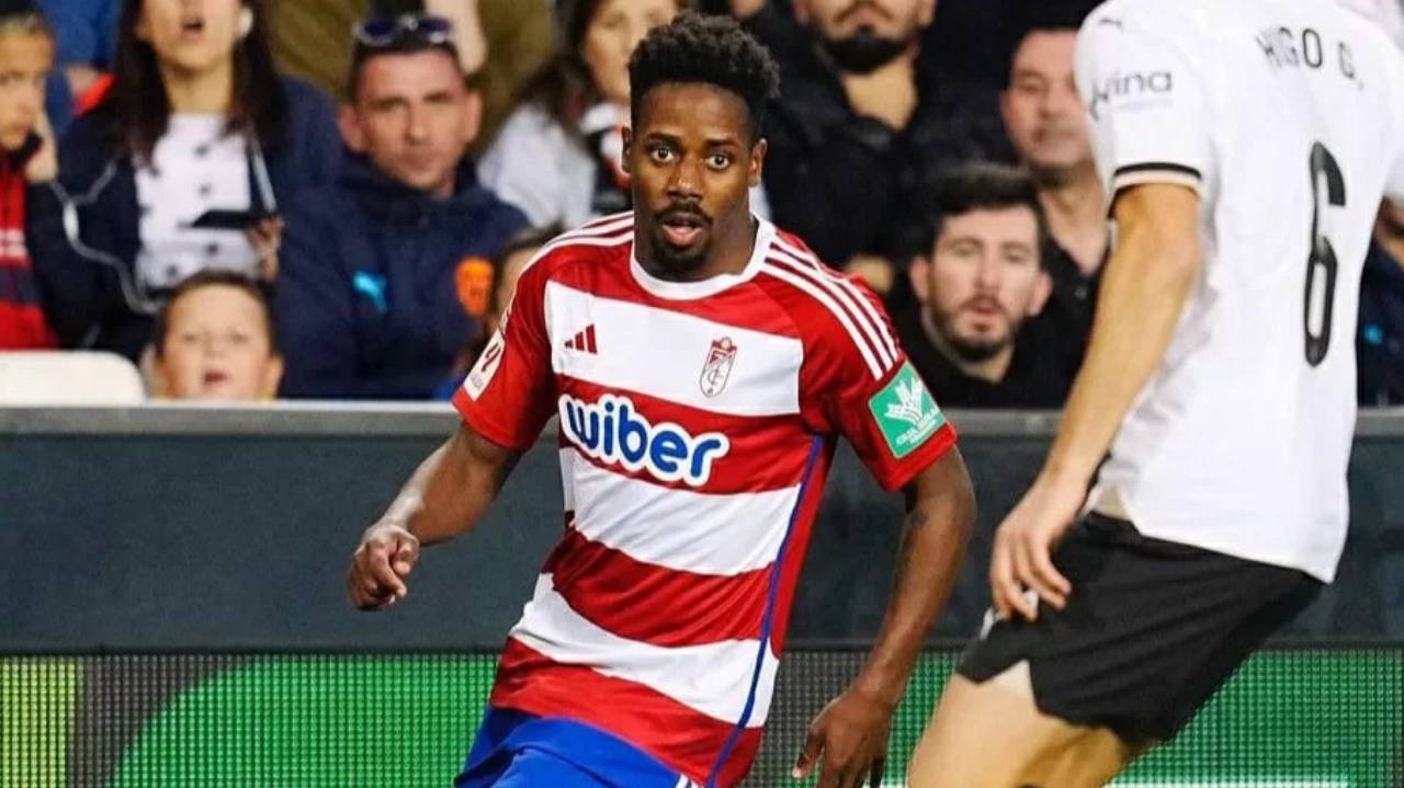 Botafogo aguarda Manafá para assinatura de contrato