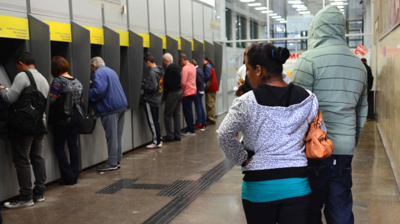 Fim do DOC e TEC marca nova era em transferências bancárias