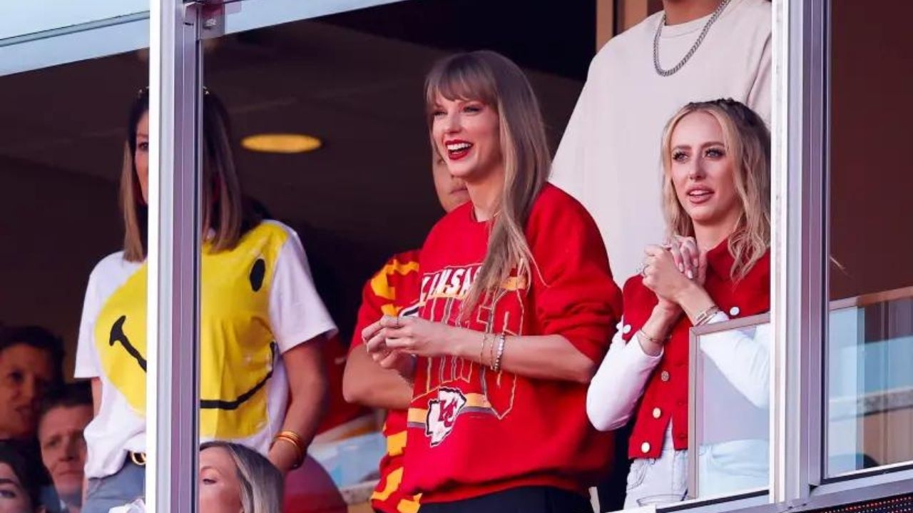 Primo de Taylor Swift diz que fez conexão amorosa entre ela e Travis Kelce