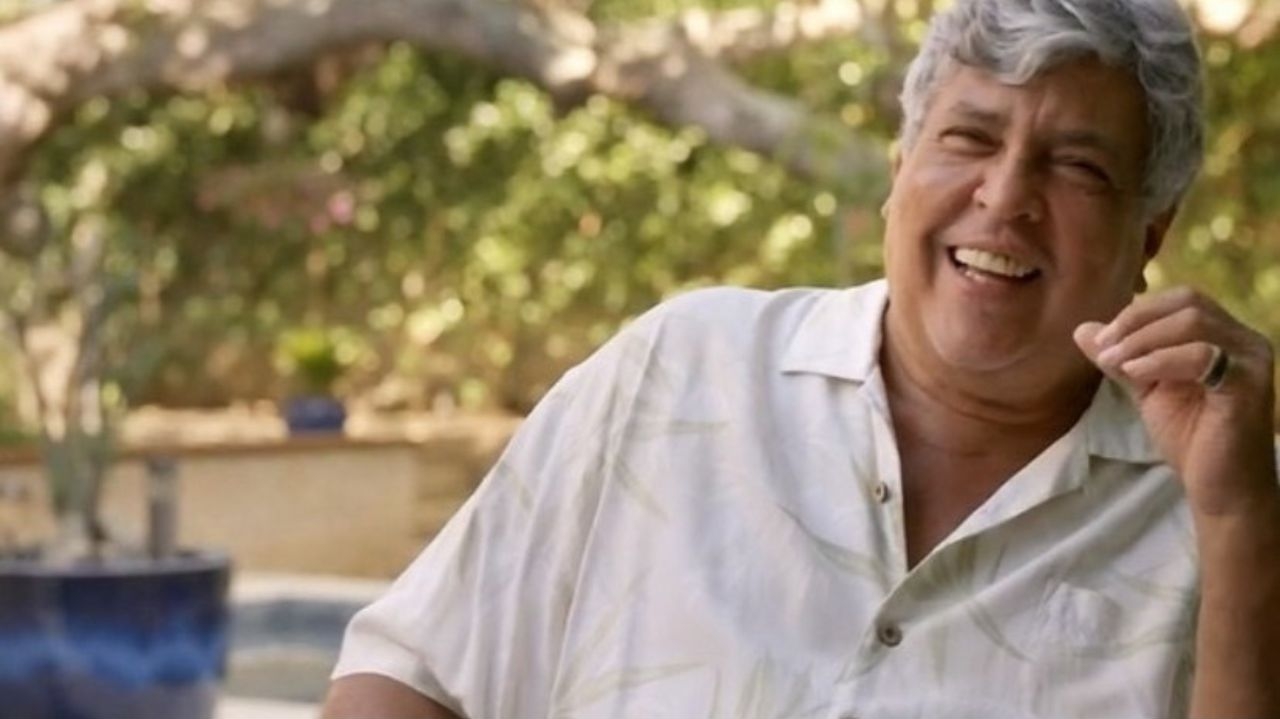 Sidney Magal assume bissexualidade em entrevista ao Roda Viva