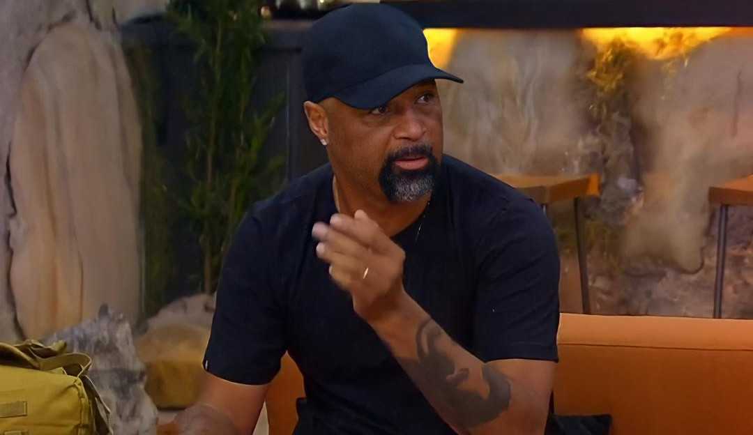 Ilha Record: Dinei se desespera no exílio e ameaça sair do programa