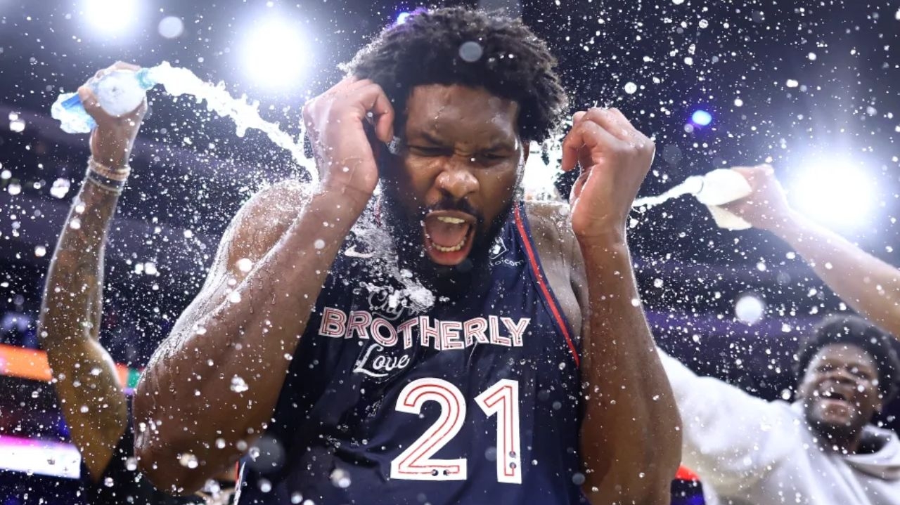 Joel Embiid brilha com histórico desempenho na NBA; 70 pontos e recorde pessoal