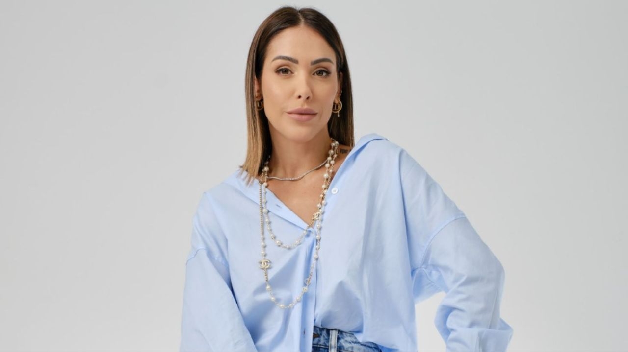 Bella Falconi lança podcast “Na Real com Bella Falconi”