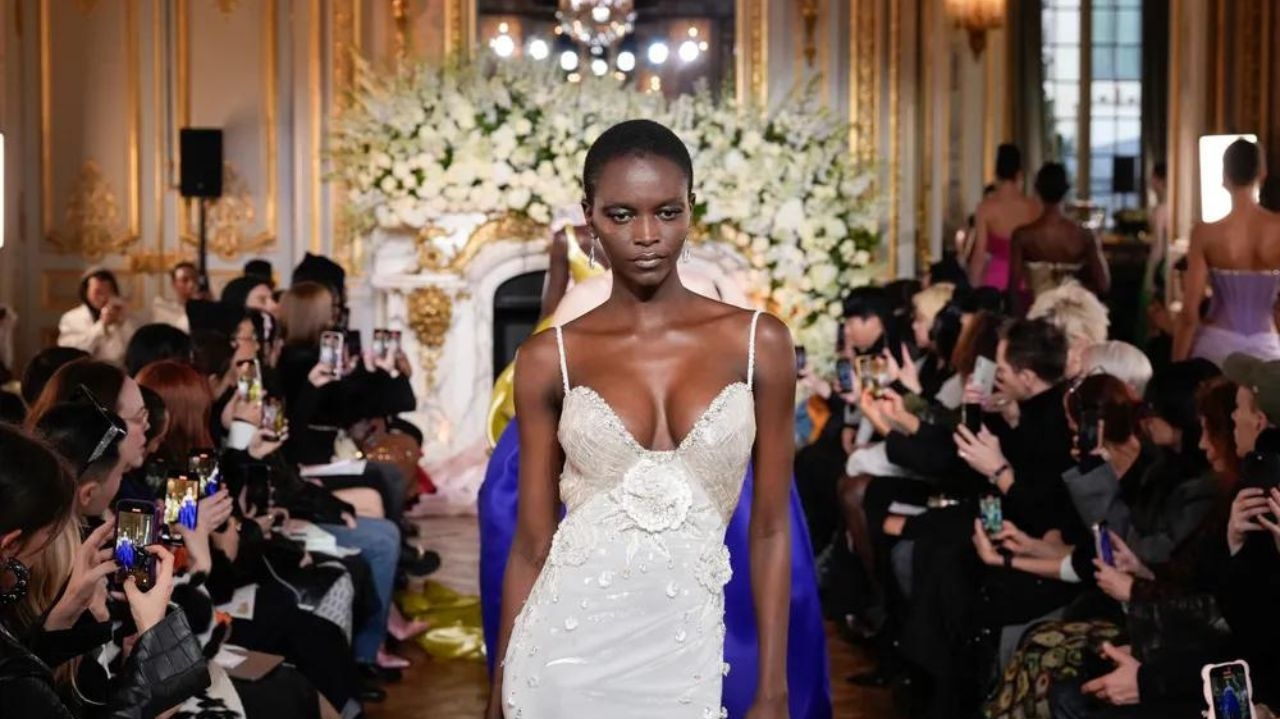 Alta-costura: conheça a coleção de vestidos luxuosos da Miss Sohee 2024