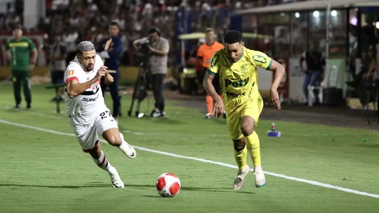 Após empate contra o Mirassol, jogadores ganham folga e Arboleda pode voltar contra a Lusa