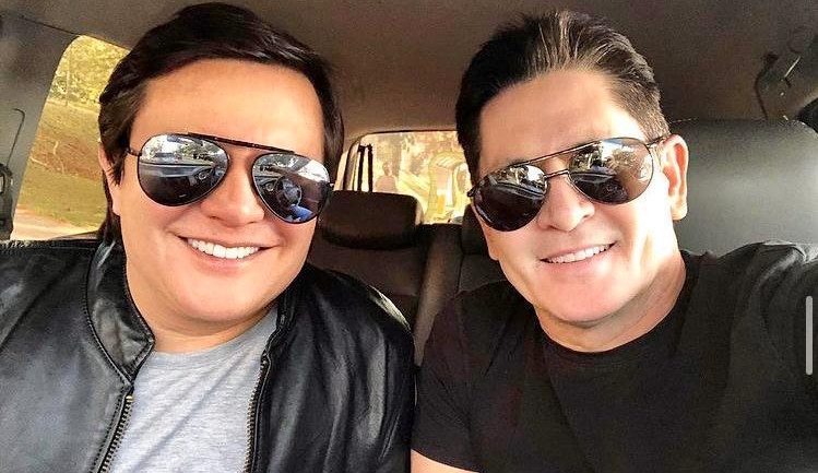 Giovani, cantor da dupla sertaneja com Gian, sofre acidente e comenta: “/Use o cinto de segurança, realmente salvou nossas vidas”/