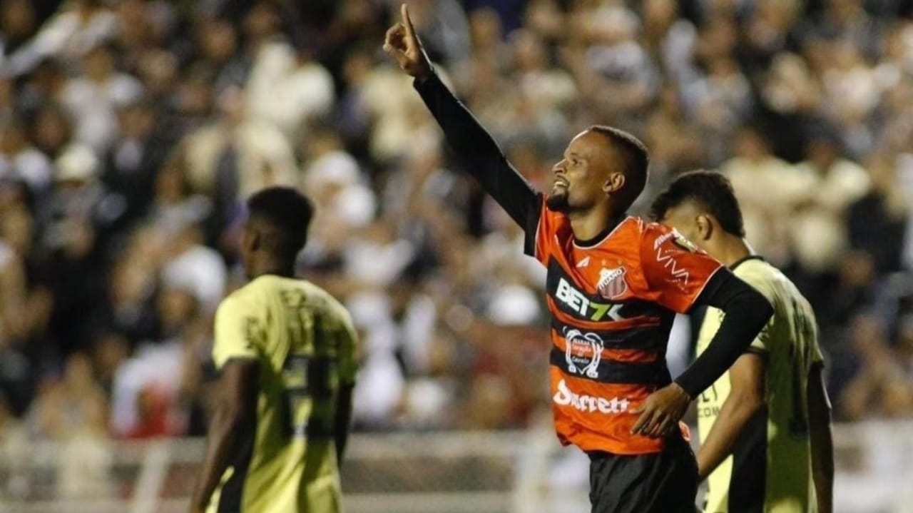 Com gol de Léo Duarte, Ituano vence o Corinthians e consegue a primeira vitória do Paulistão 2024